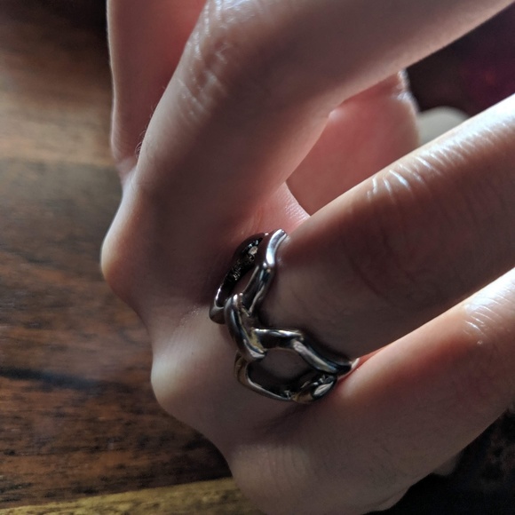 Bow Ring - Picture 5 of 5